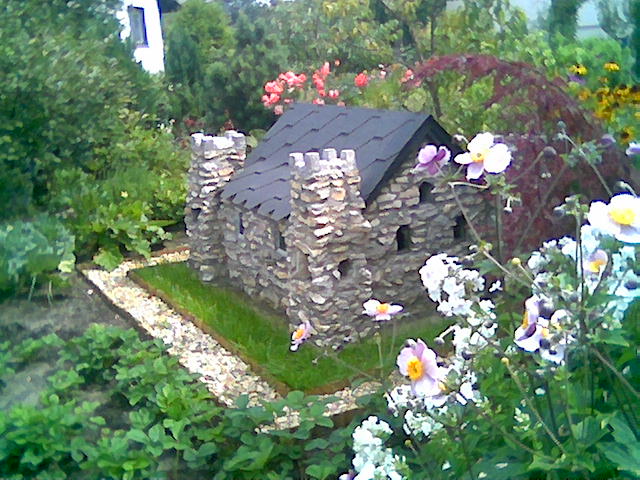 Zamek w ogrodzie 