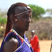 Wódz Masajów...ma 19 żon...choć oficjalnie wolno mu ...tylko dziesięć