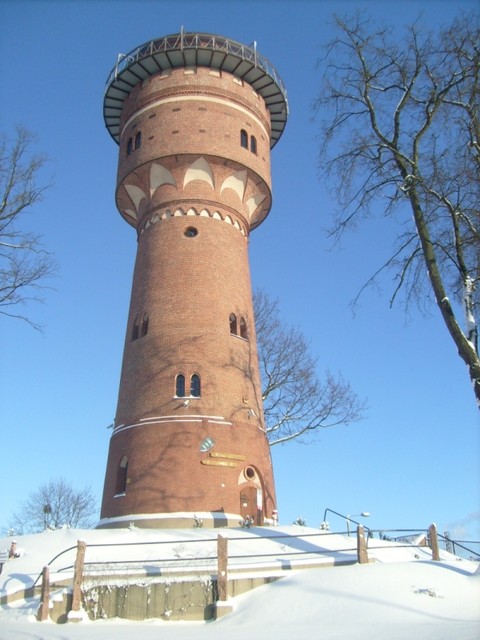 wieża zimą