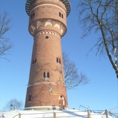 wieża zimą