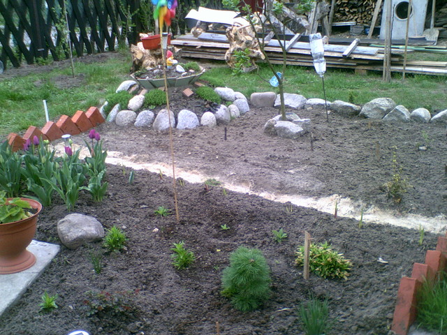 Ogródek i kamienie