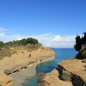 Klifowe  wybrzeże  na  północy  Corfu